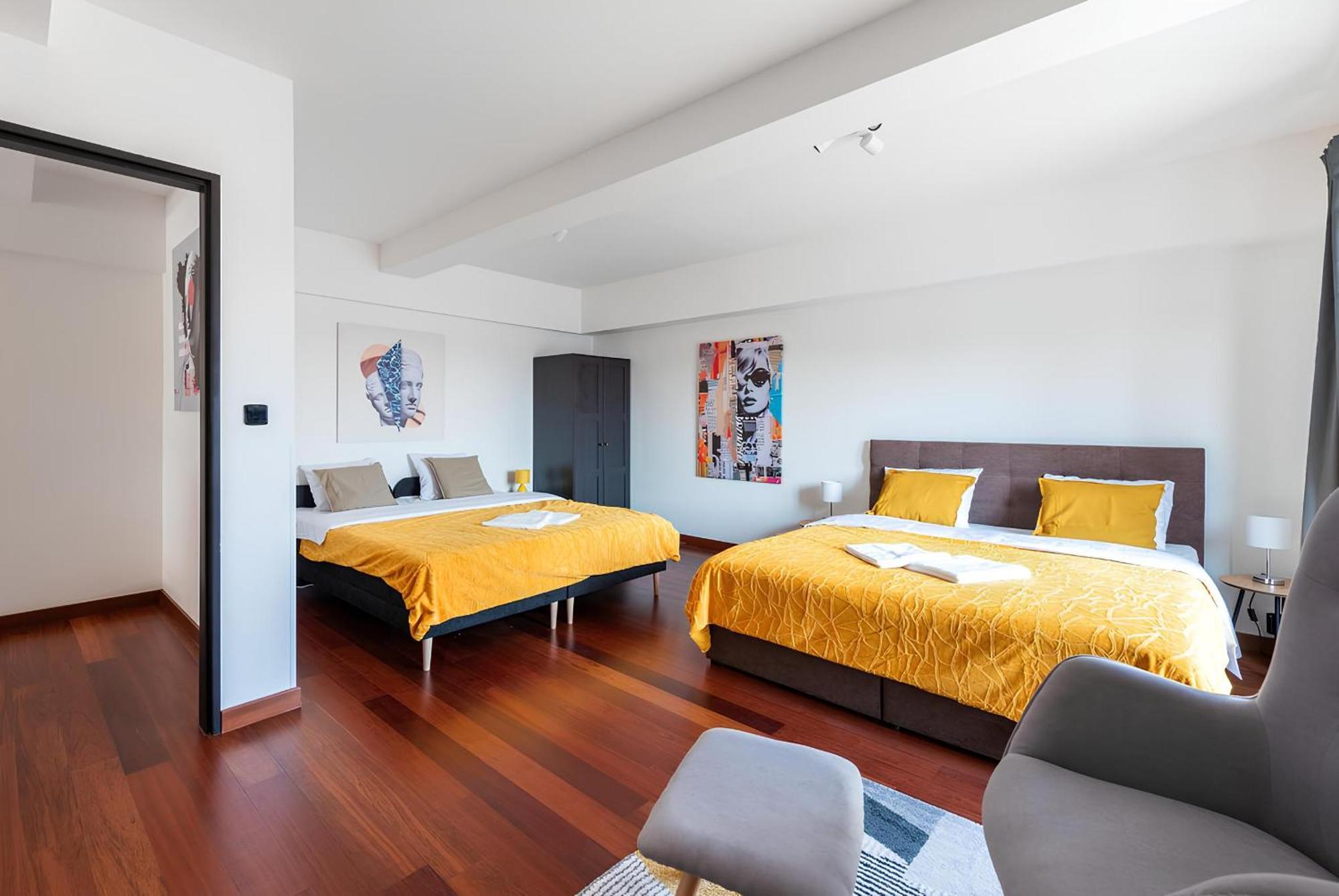 Apartmán With Large Balcony, Parking