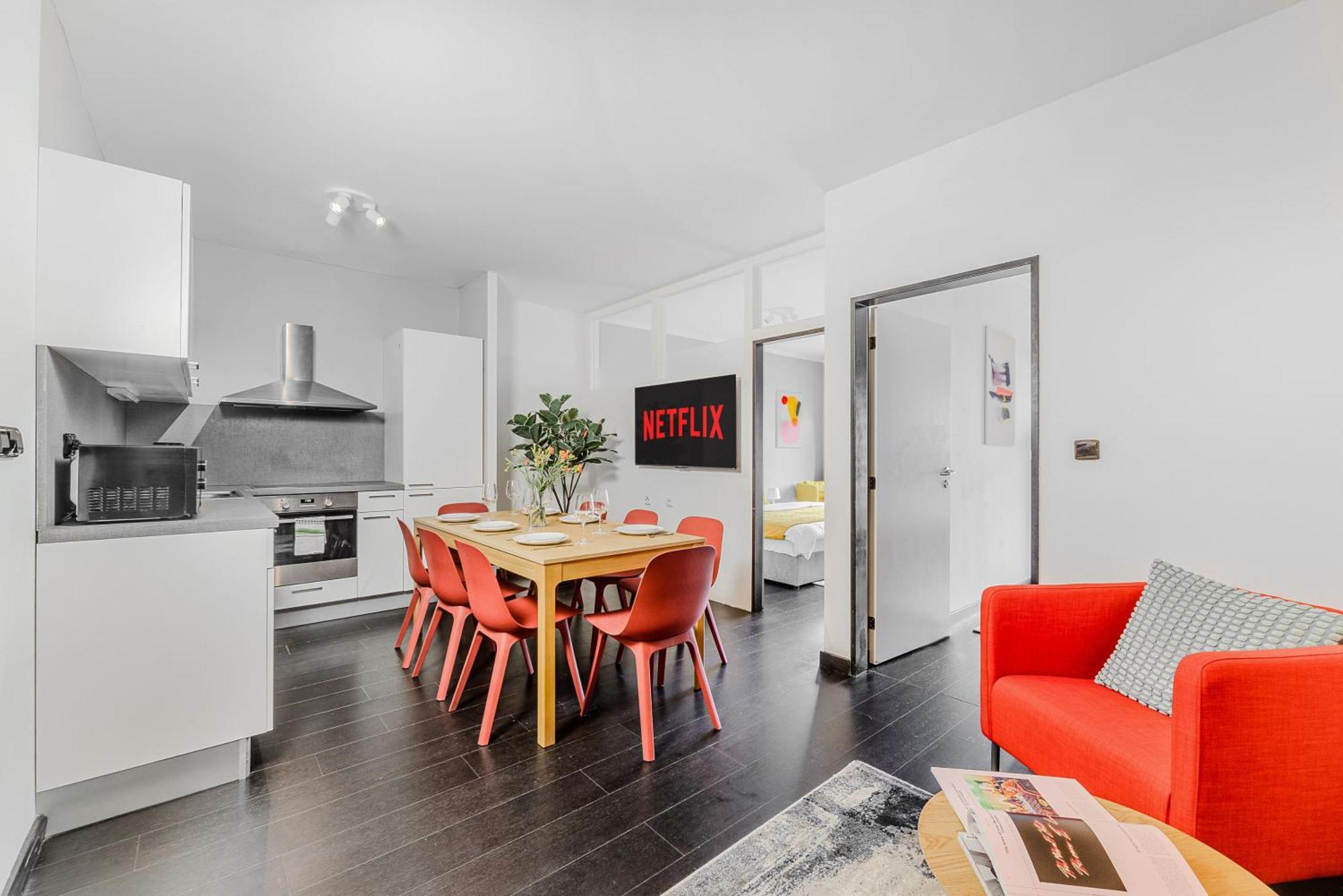 With Large Balcony, Parking * Praha